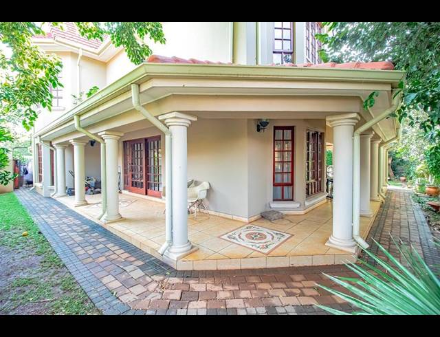 3 BEDROOM HOUSE FOR SALE IN ZAMBEZI COUNTRY ESTATE